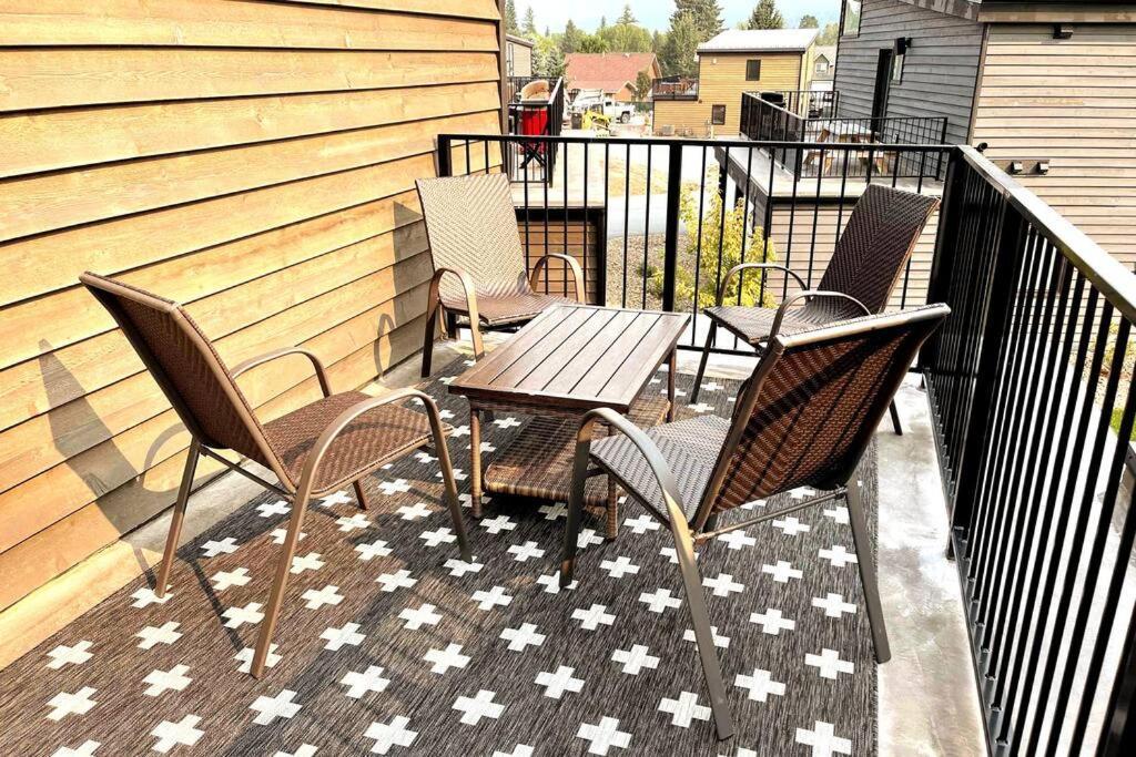 Brand New Upscale Home- Best Location! Whitefish Extérieur photo