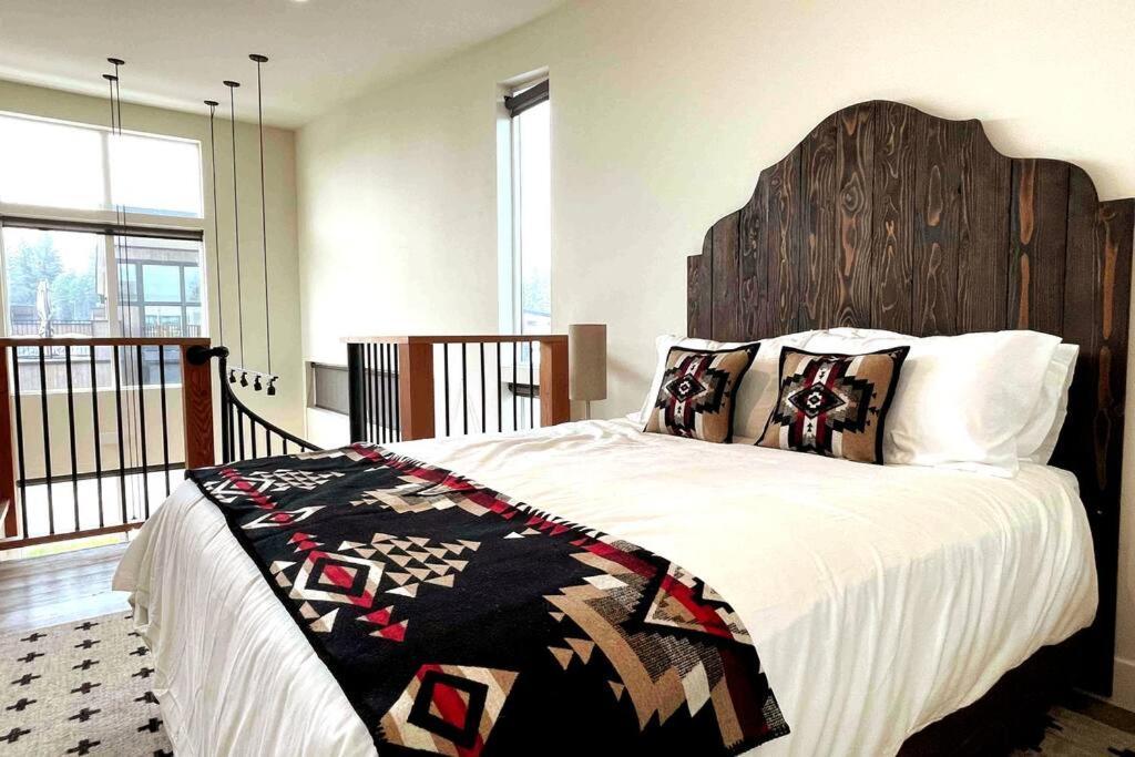 Brand New Upscale Home- Best Location! Whitefish Extérieur photo
