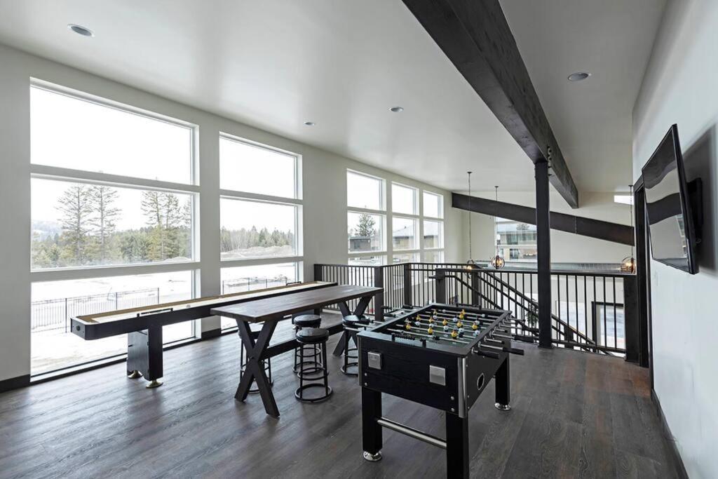 Brand New Upscale Home- Best Location! Whitefish Extérieur photo